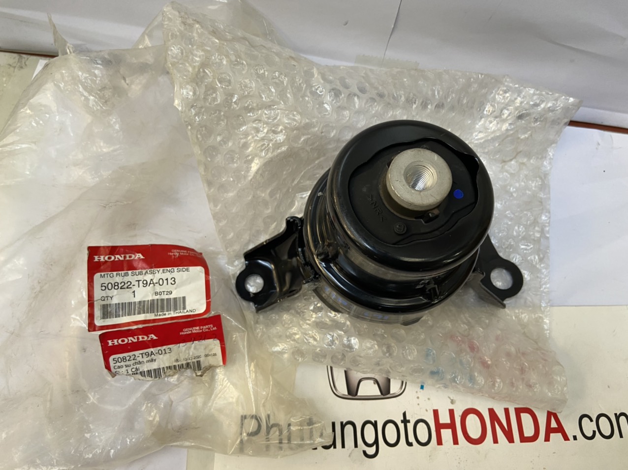 Chân máy dầu xe Honda JAZZ